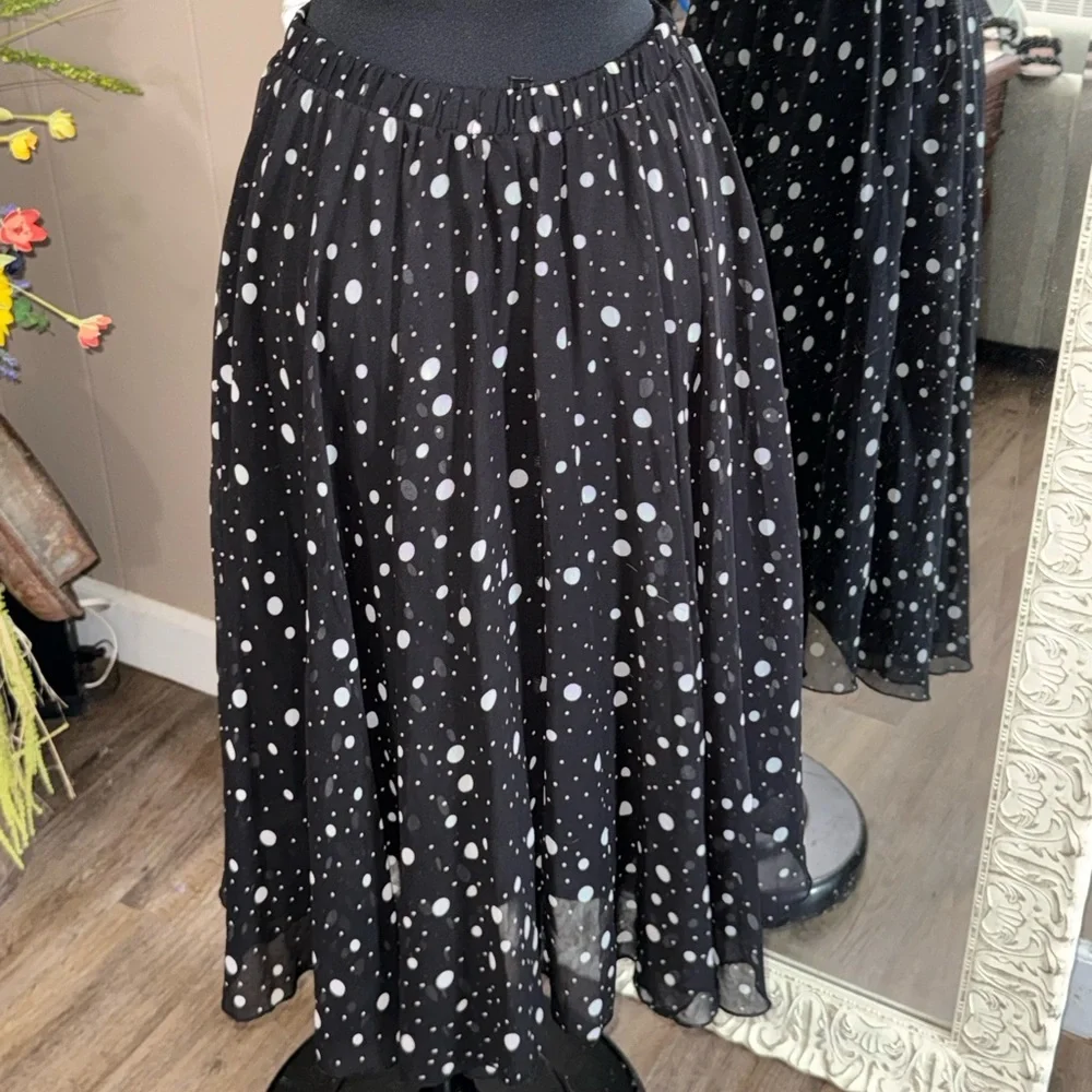 LAPIS • Polka Dot Twirl Skirt - Picture 8 of 10